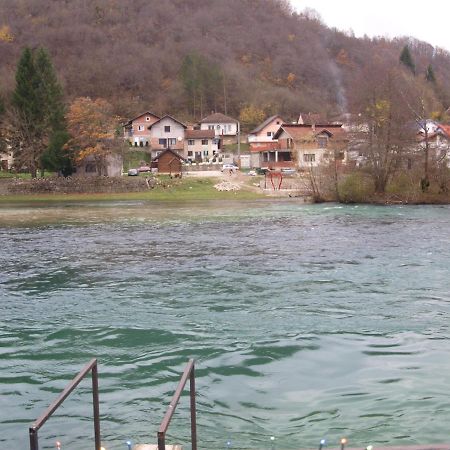 Alfa Daire Kulen Vakuf Dış mekan fotoğraf